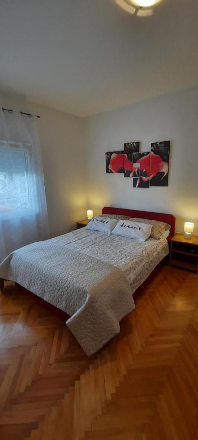 Apartmani Nikica Drage Exteriör bild